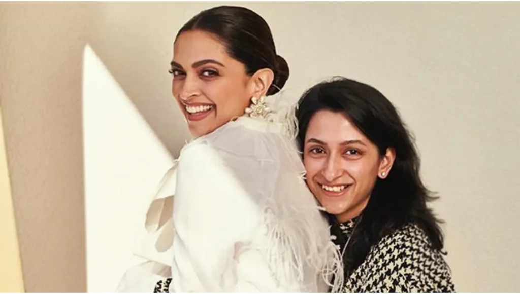 Deepika-Padukone-with-sister-anisha-deepika